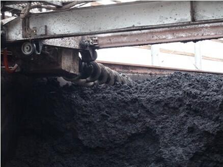 用加入乳酸菌的污泥制成的微生物有机肥料工厂